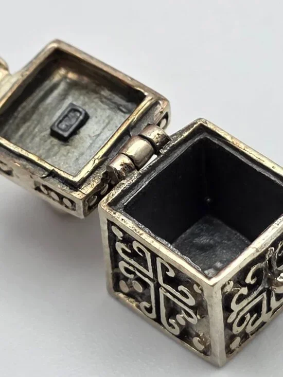 Sterling Silver 925 Prayer Box Pendant Charm Opening Filigree 14.6mm Vintage - Picture 7 of 10